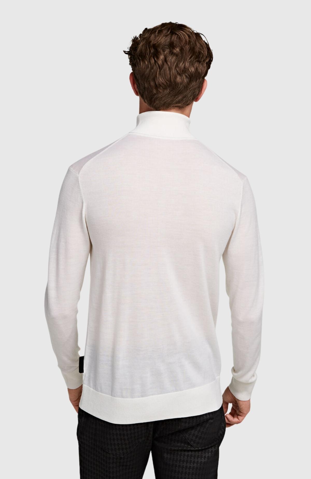 Lightweight Merino Turtleneck