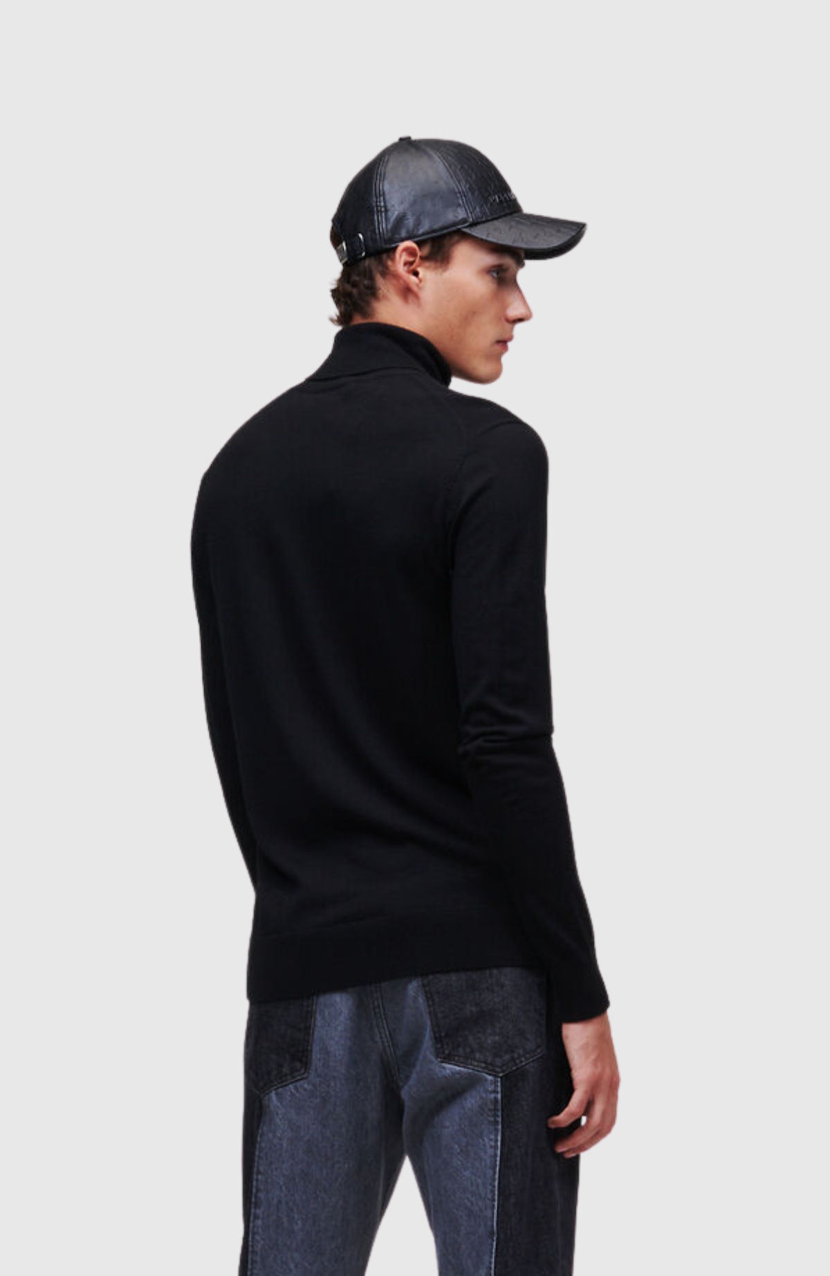 Lightweight Merino Turtleneck