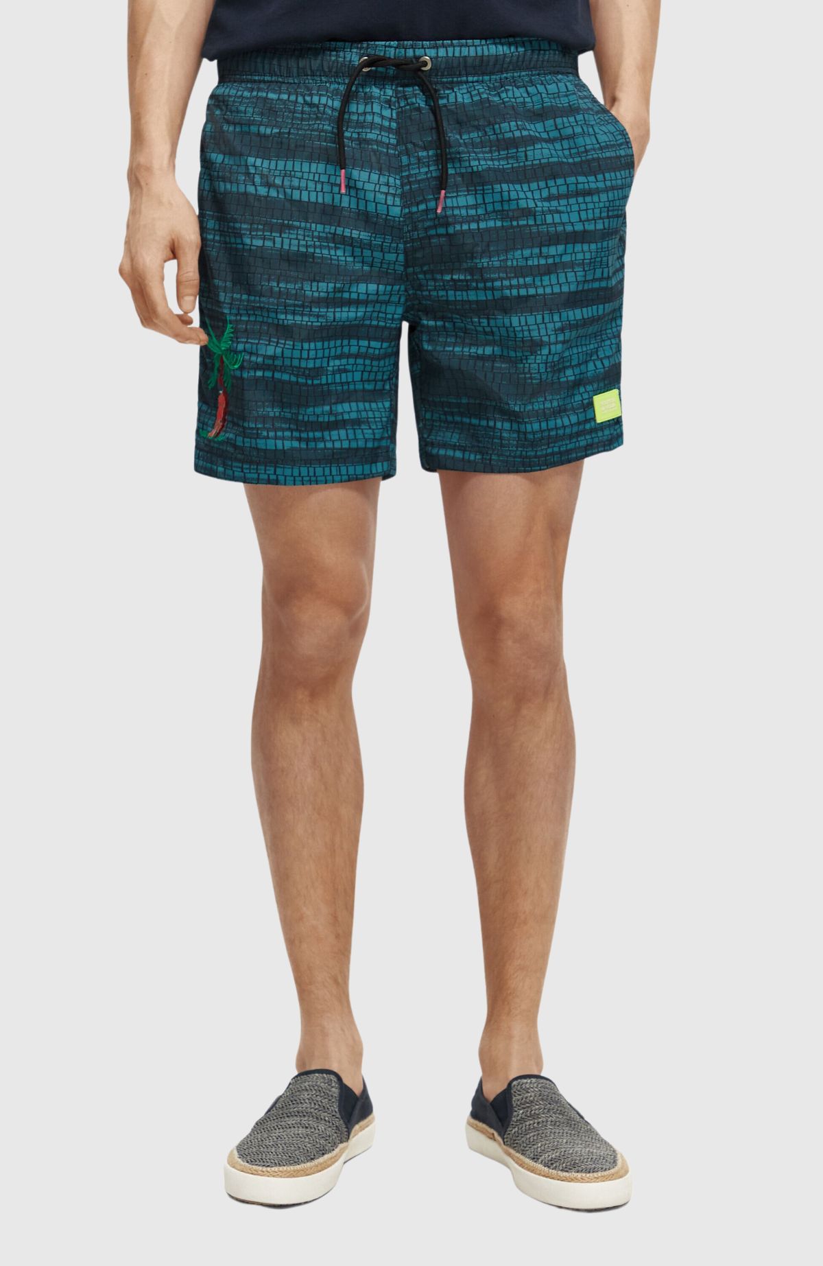 Mid length – Placement Printed swimshort