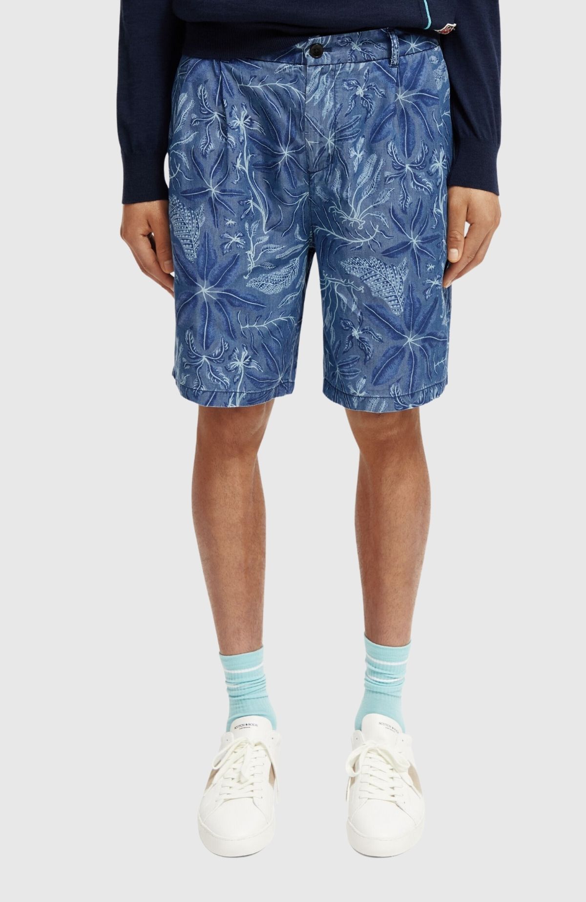 Twilt – allover printed pleated chino shorts