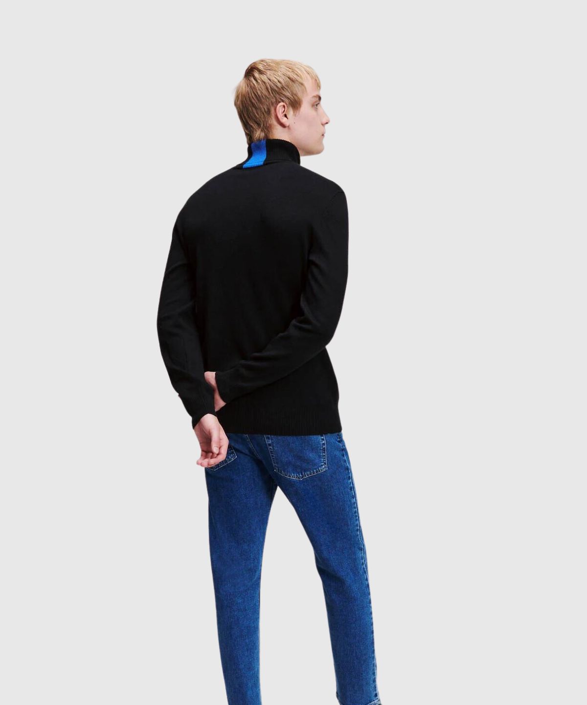 KLJ Lightweight Turtleneck