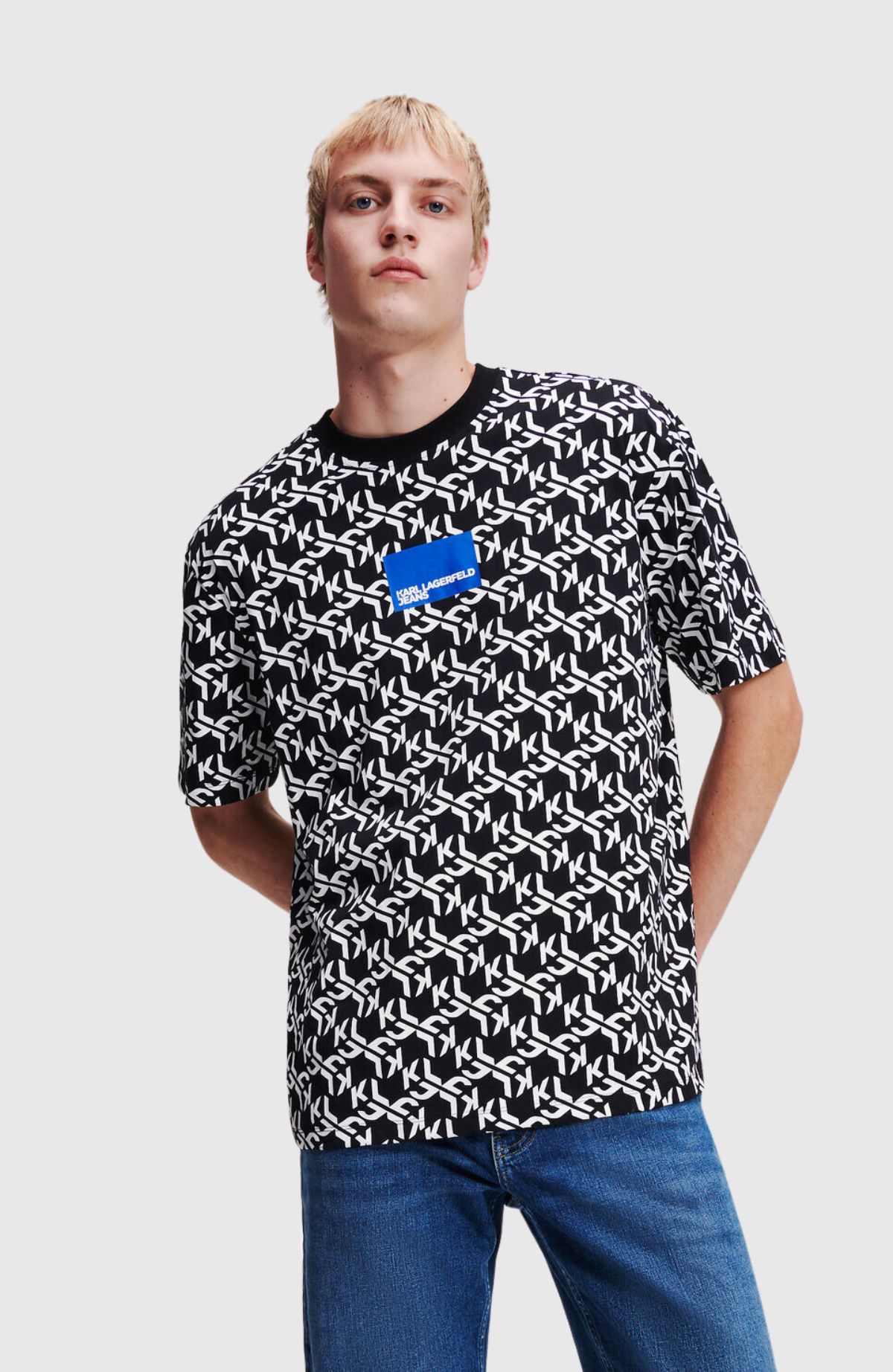 KLJ Monogram Aop Sslv Tee - Maxx Group