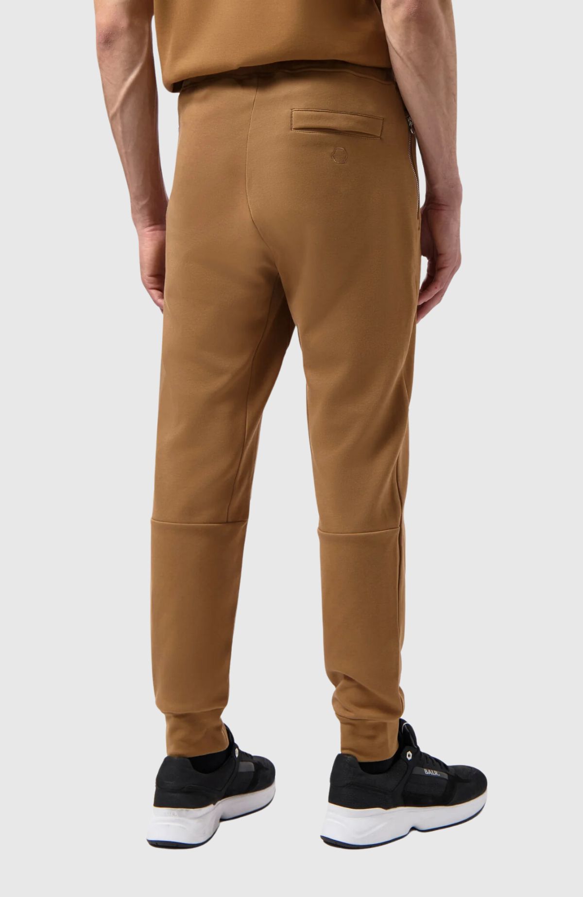 Q-Series Regular Fit Jogger