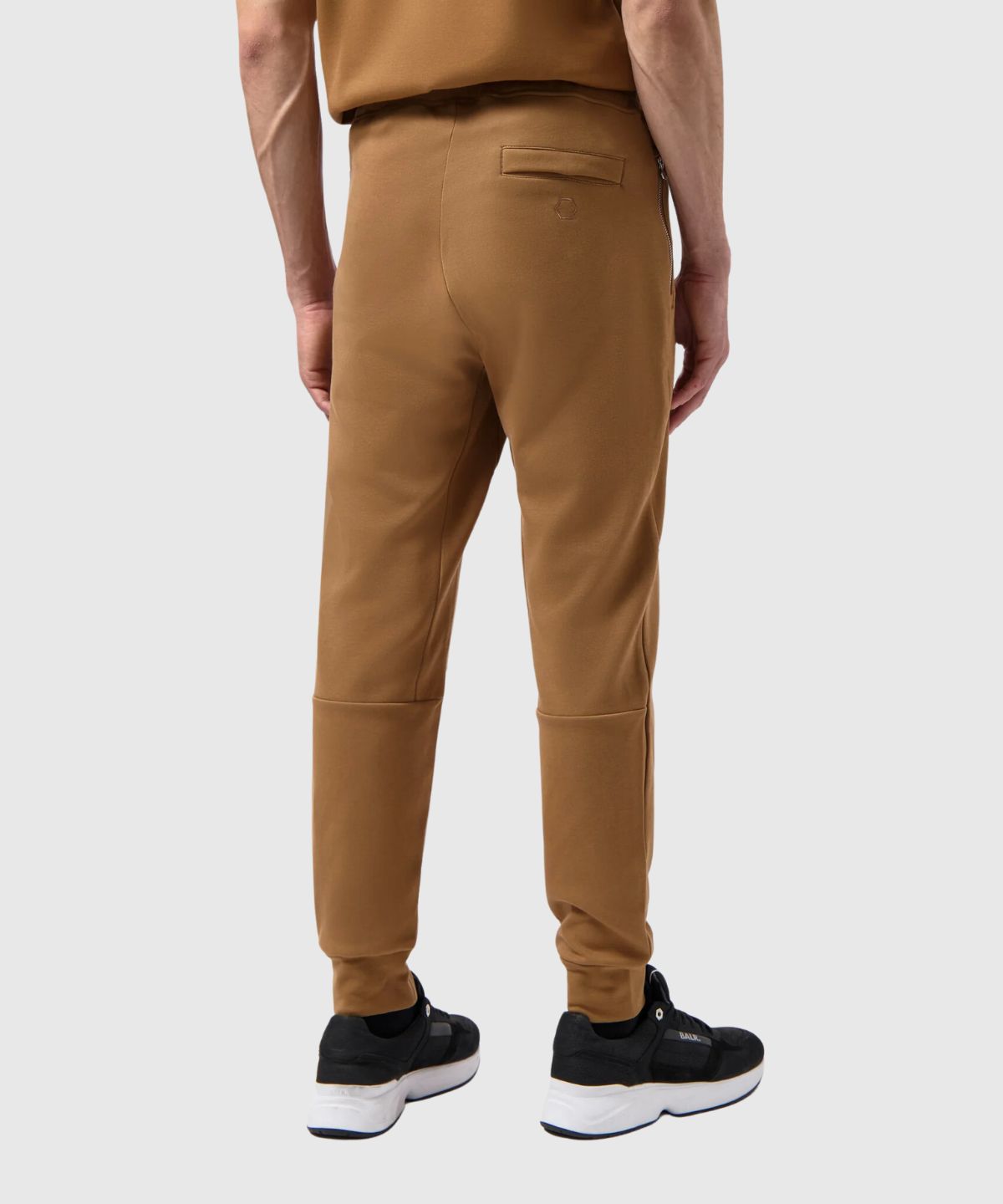 Q-Series Regular Fit Jogger