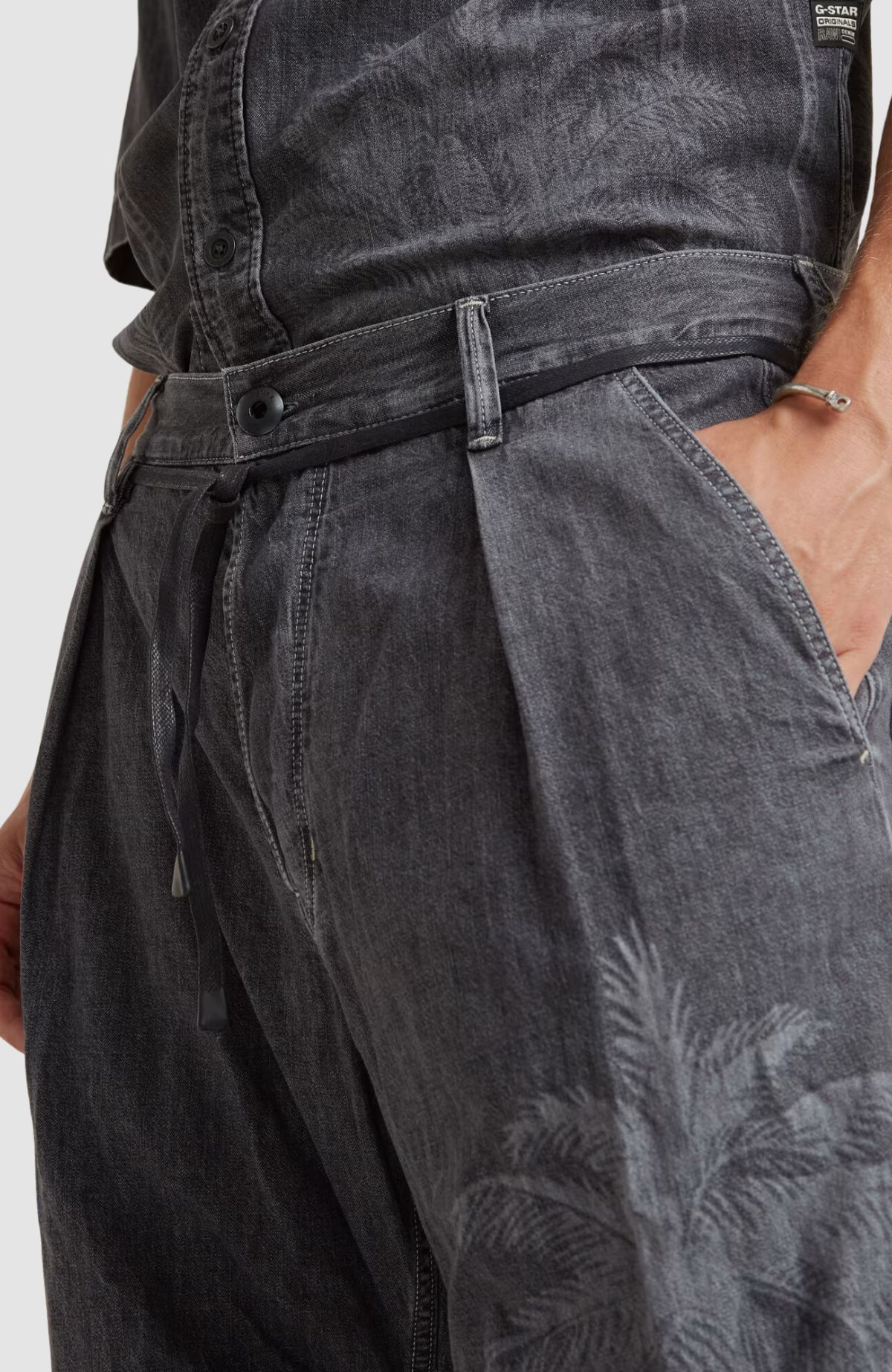 Pleated Denim Pant