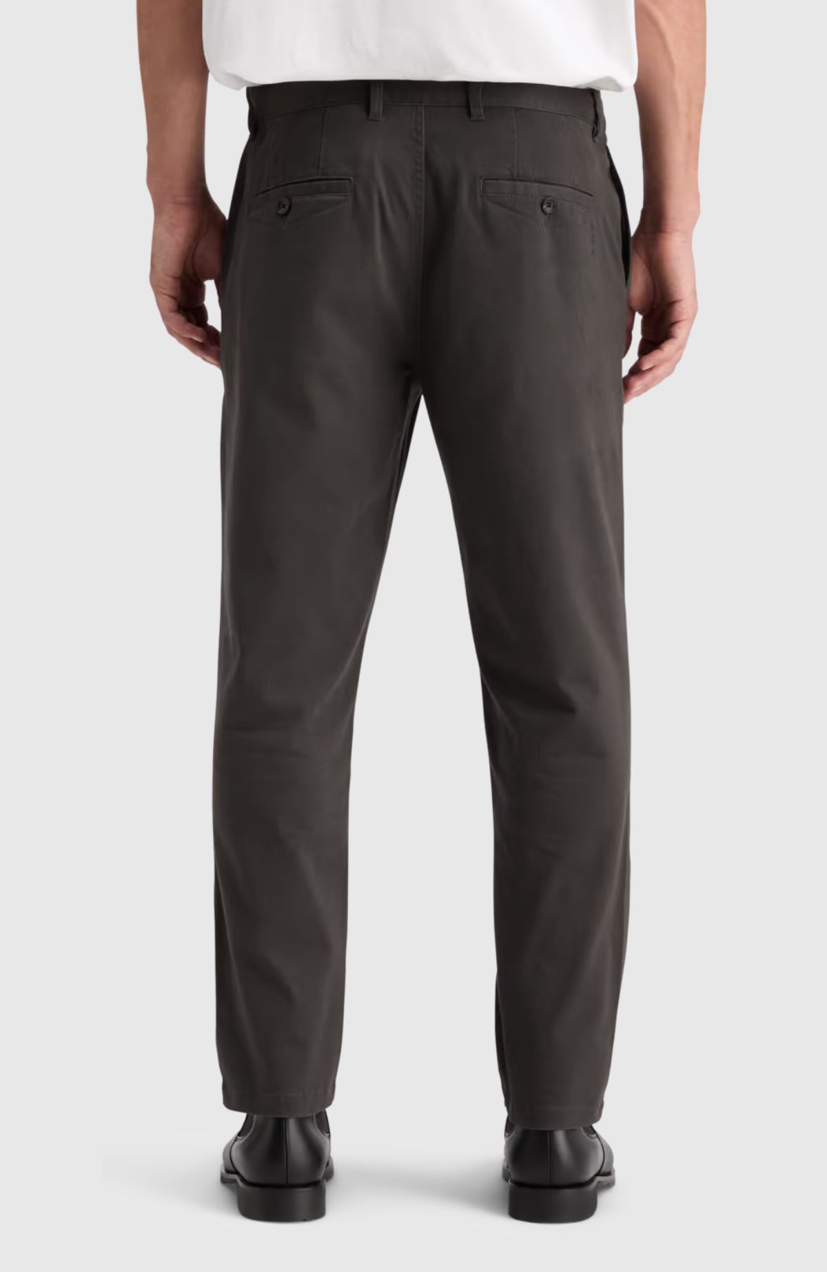 Essential Drift – Regular-Tapered Twill Chino