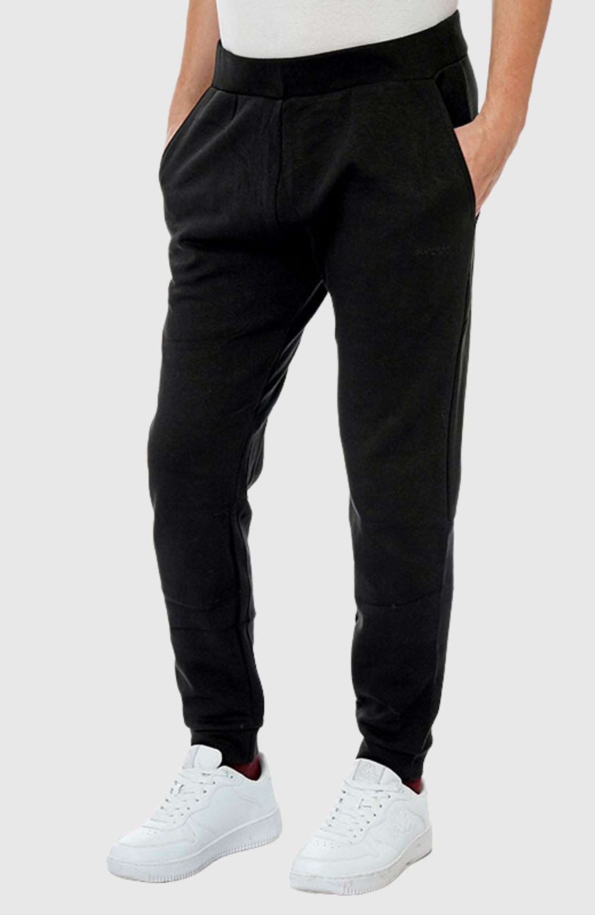 Tech Tapered Jogger