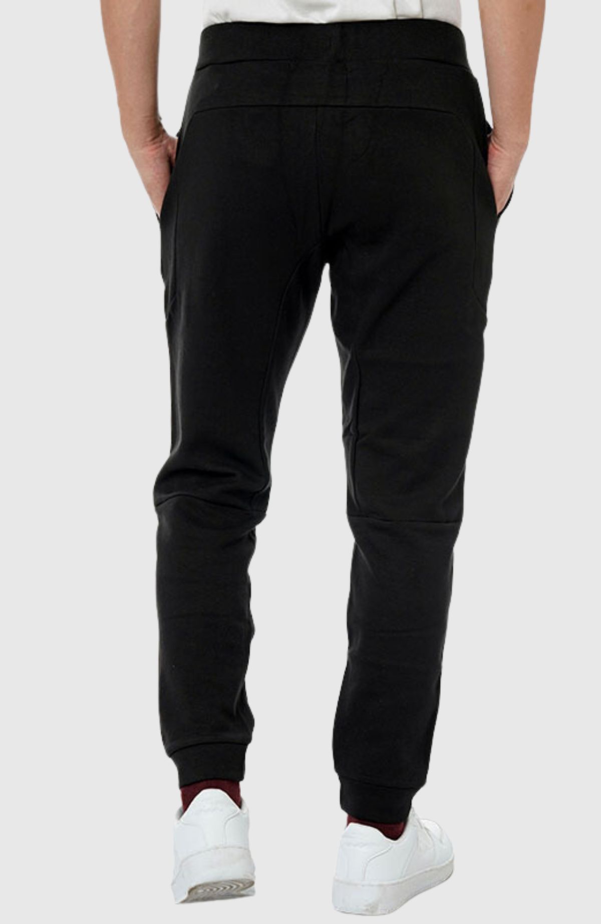 Tech Tapered Jogger