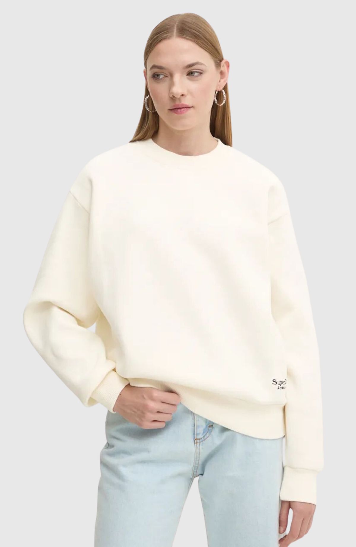 Essential Logo Sweatshirt