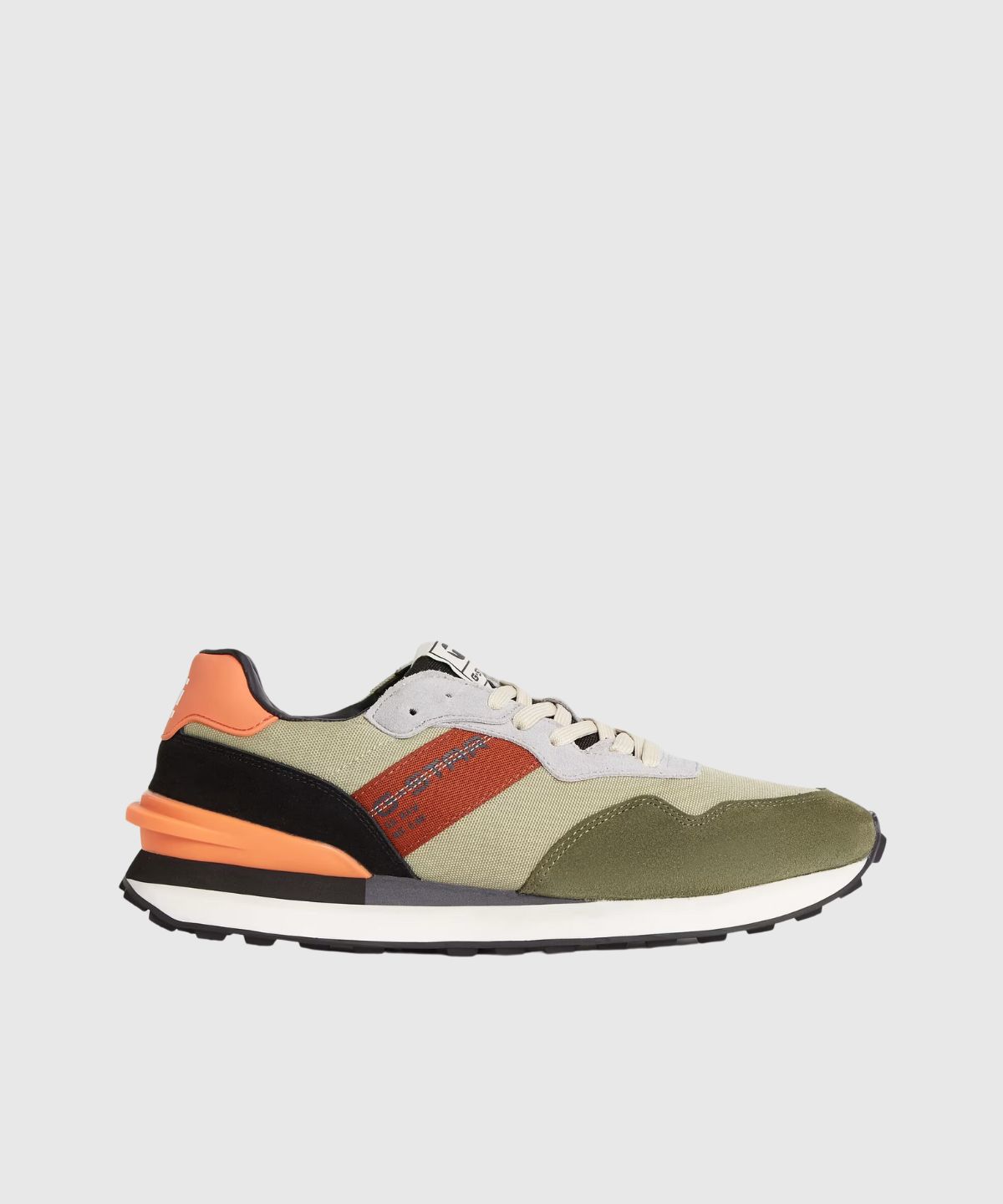 Abner Runner Low M